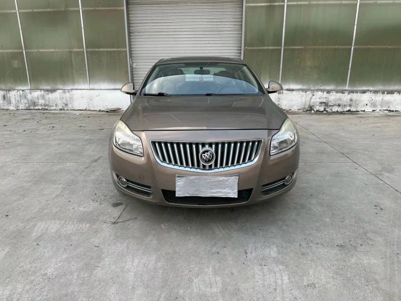 徐州12年别克君威1