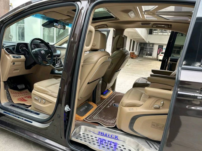 徐州21年别克GL88