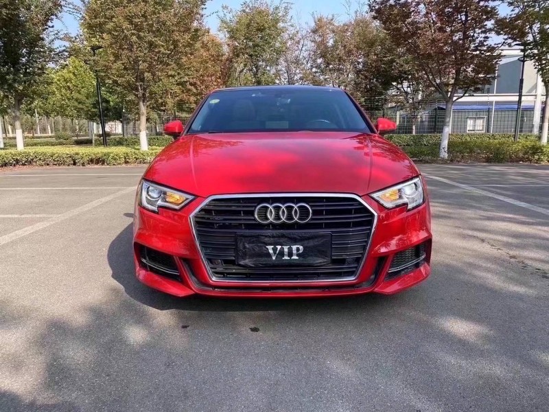 济宁18年奥迪A31