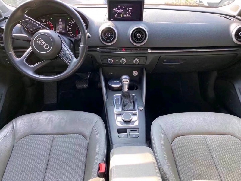 济宁18年奥迪A34