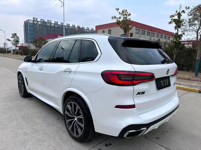 盐城19年宝马X58