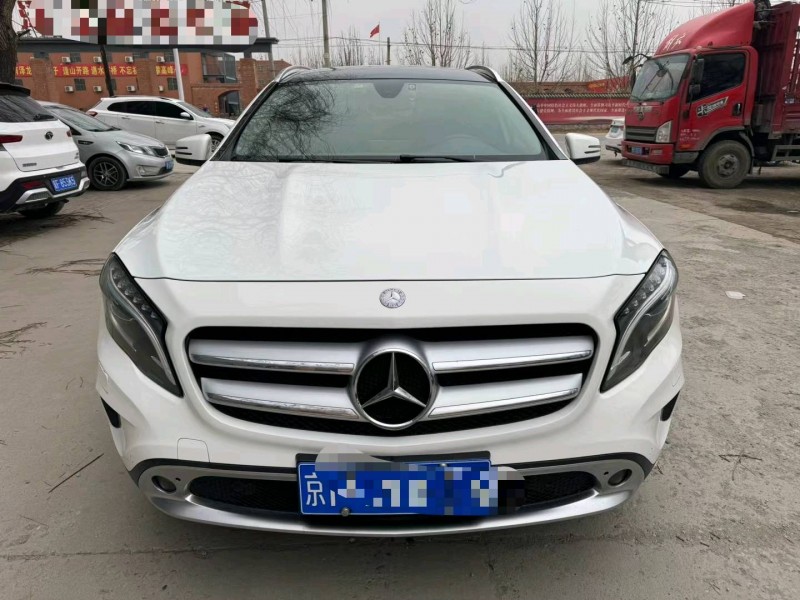 保定16年奔驰GLA1
