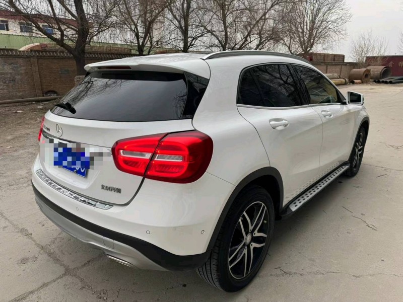 保定16年奔驰GLA4