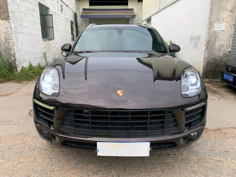 广州16年保时捷Macan1