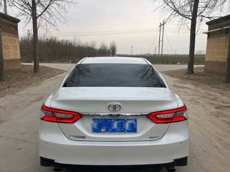 保定19年丰田凯美瑞9