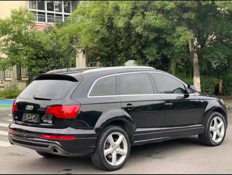 济南15年奥迪Q79