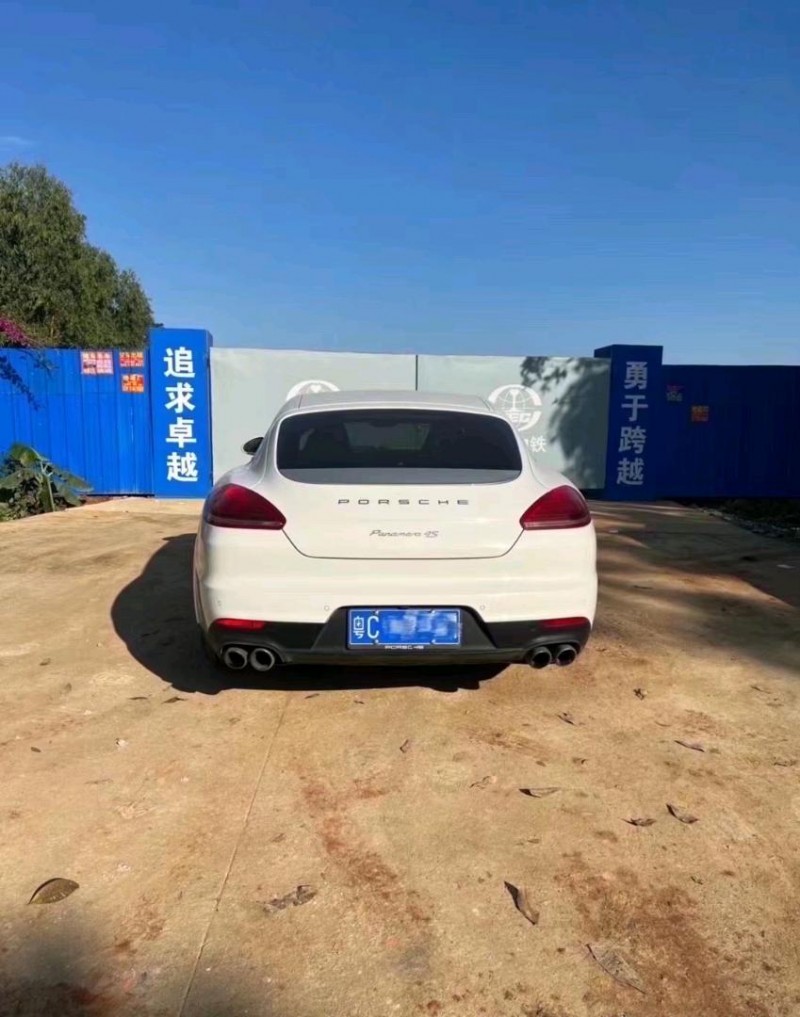 珠海15年保时捷帕拉梅拉2