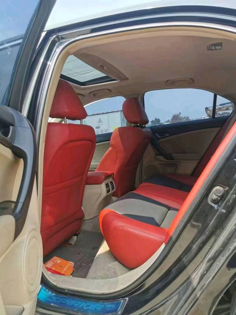 珠海11年本田思铂睿8