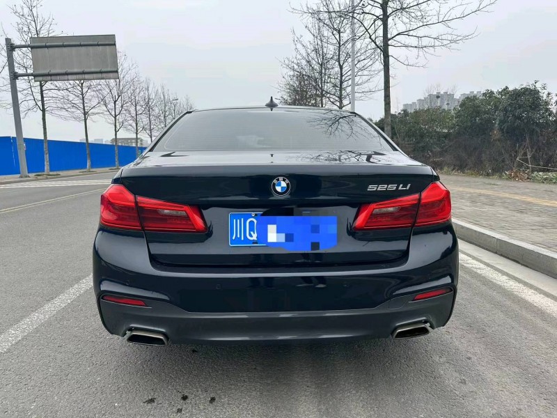 广州18年宝马5系9