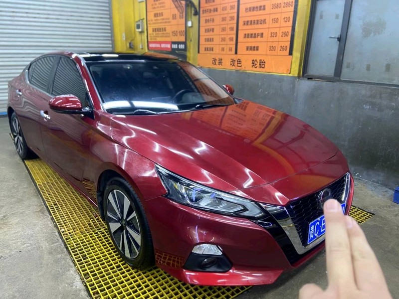 广州20年日产天籁2
