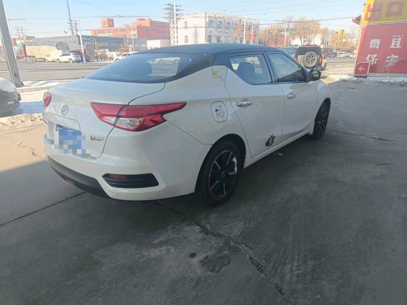 保定16年日产蓝鸟8