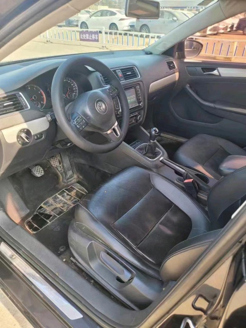 保定14年大众速腾7