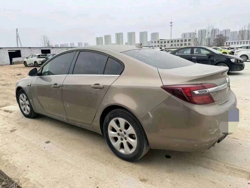 东营15年别克君威6