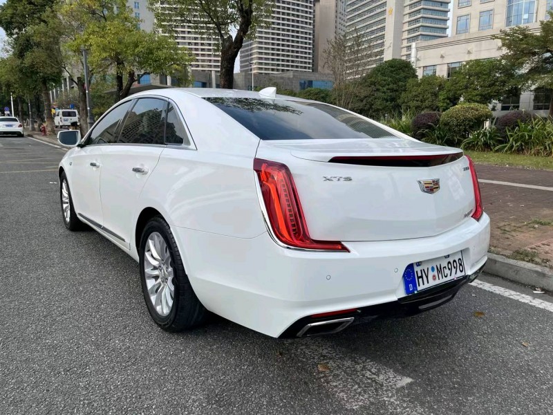 东莞18年凯迪拉克XTS4