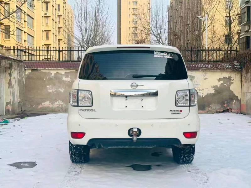 枣庄18年日产途乐9