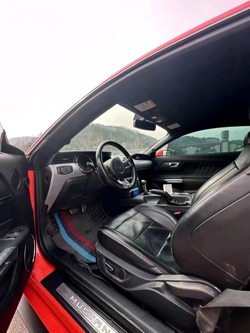 东营16年福特野马6