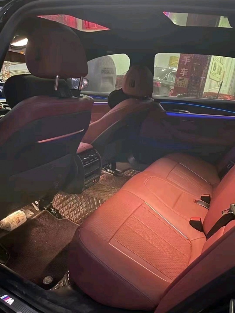 保定22年宝马5系5