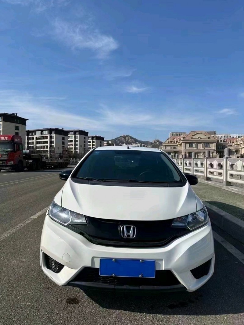 东营16年本田飞度1
