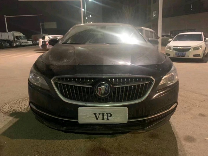 枣庄17年别克君越1