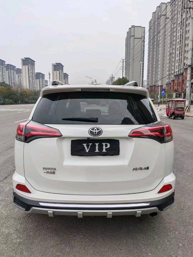 淮南18年豐田RAV49