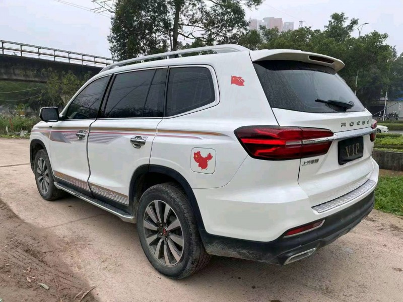 桂林21年榮威RX85