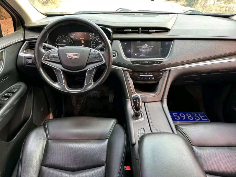 枣庄19年凯迪拉克XT58