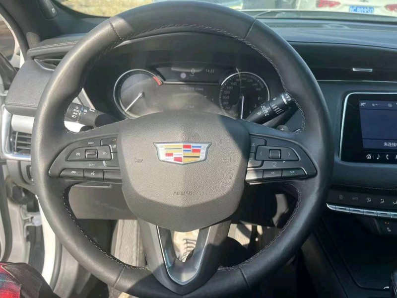 枣庄19年凯迪拉克XT46