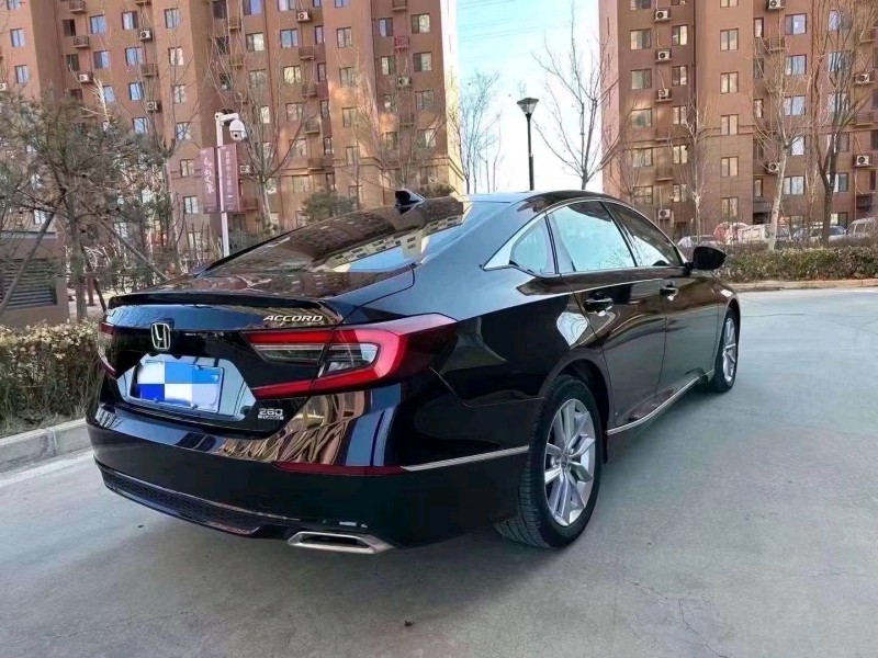 邢台23年本田雅阁7