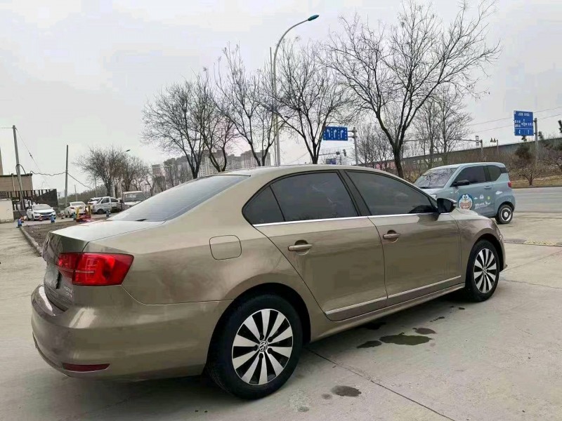 邯郸16年大众速腾8