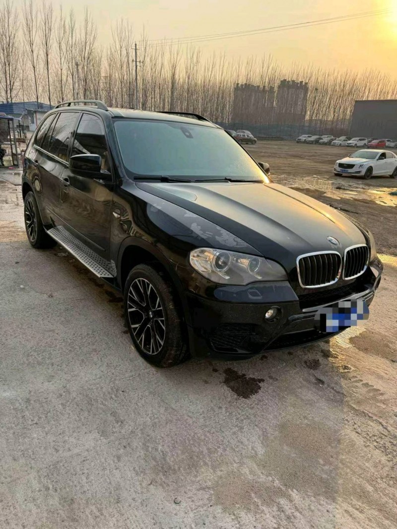 东营13年宝马X59