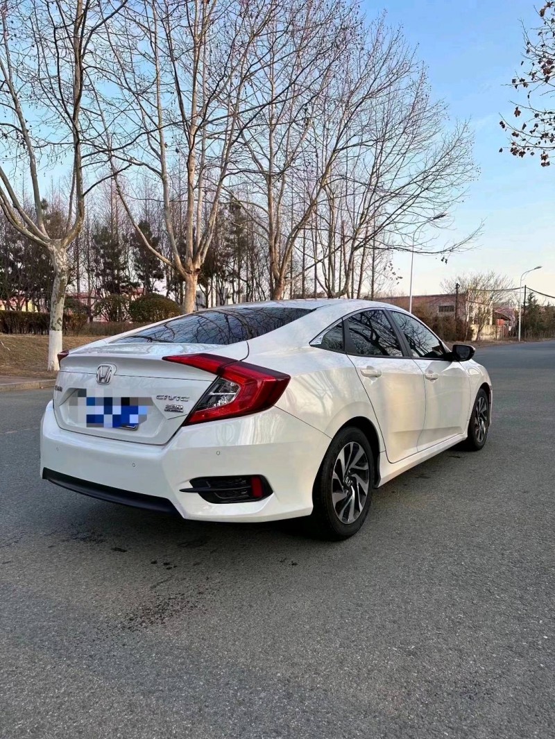 东营19年本田思域5