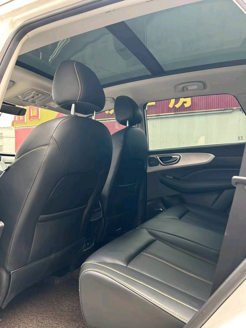 保定21年荣威RX57