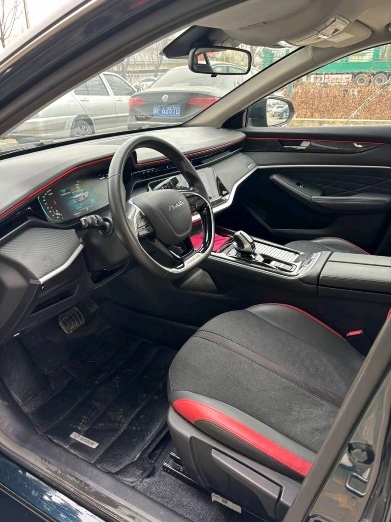 保定22年东风奕炫7