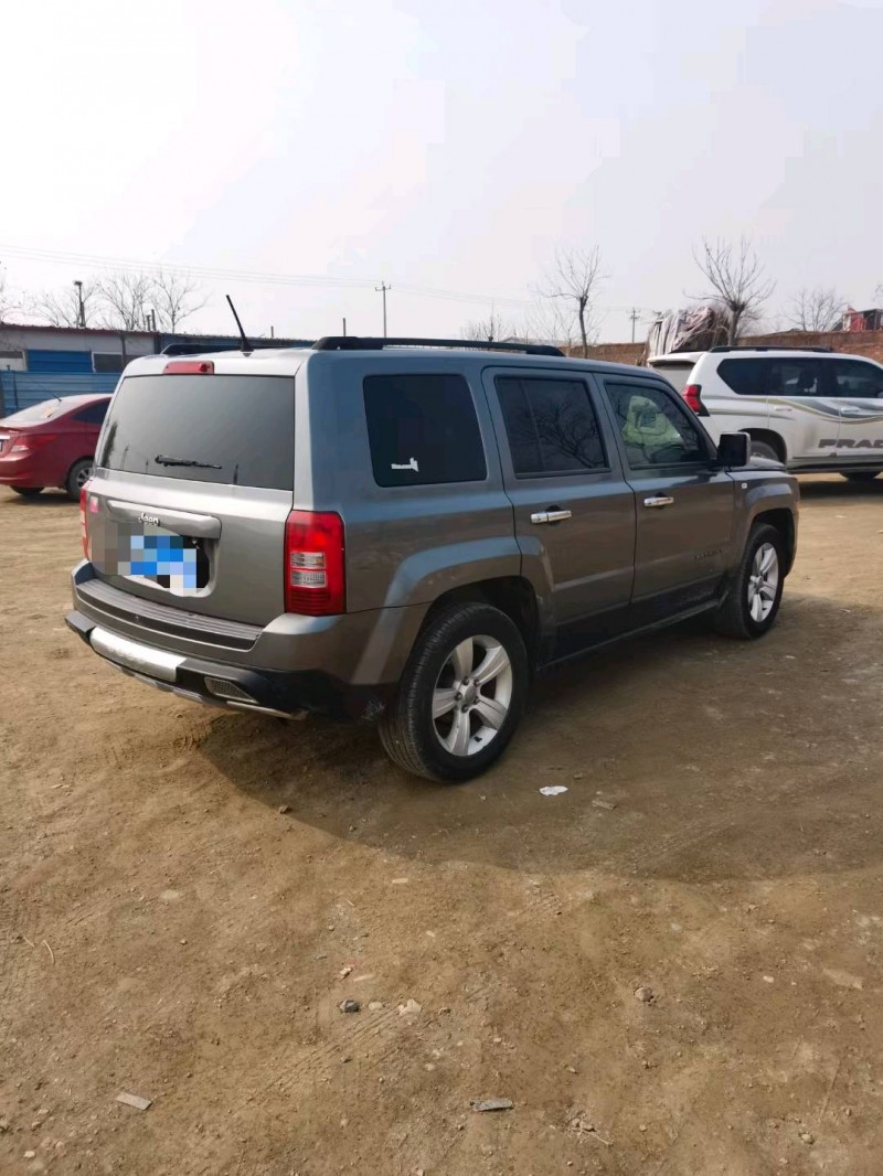 保定14年Jeep指南者4