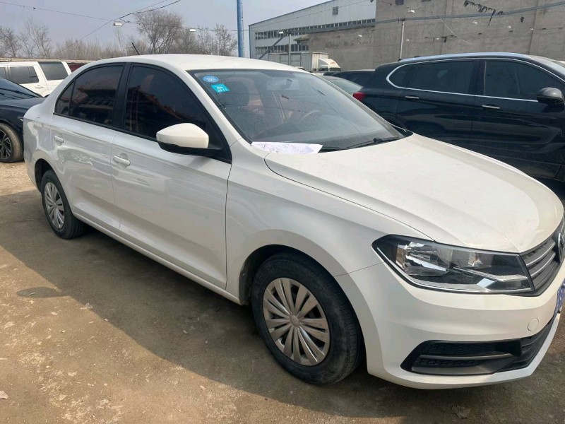 保定17年大众桑塔纳3