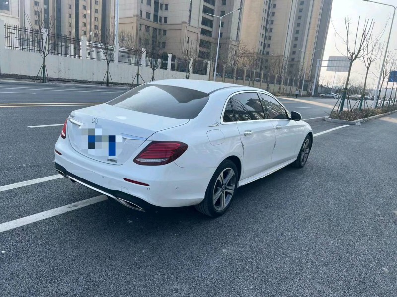 枣庄19年奔驰E8