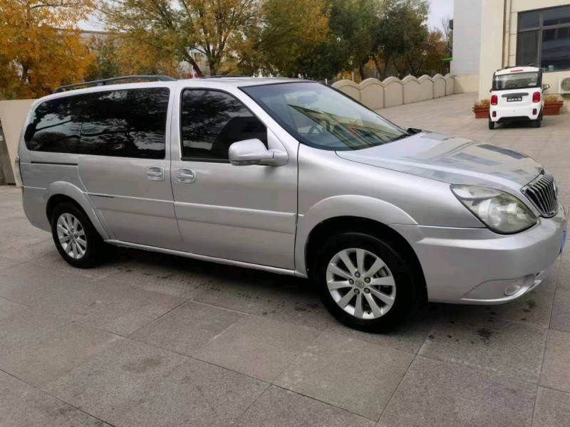 保定16年别克GL83