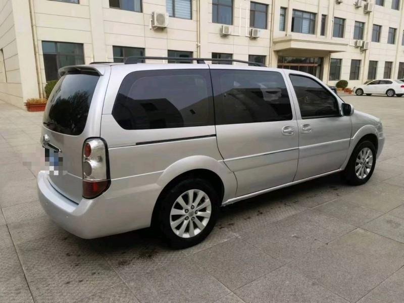 保定16年别克GL84