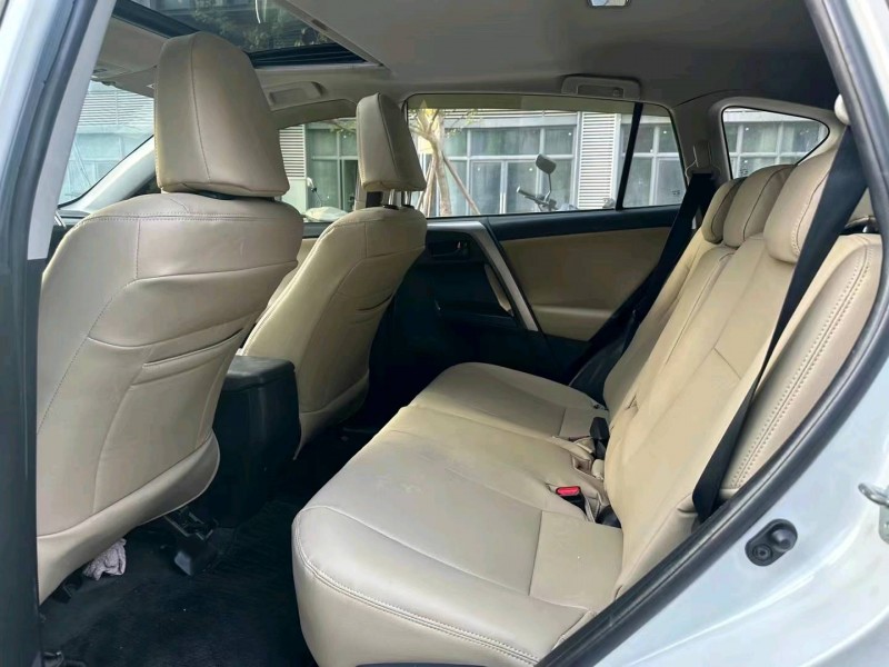 广州18年丰田RAV4荣放4