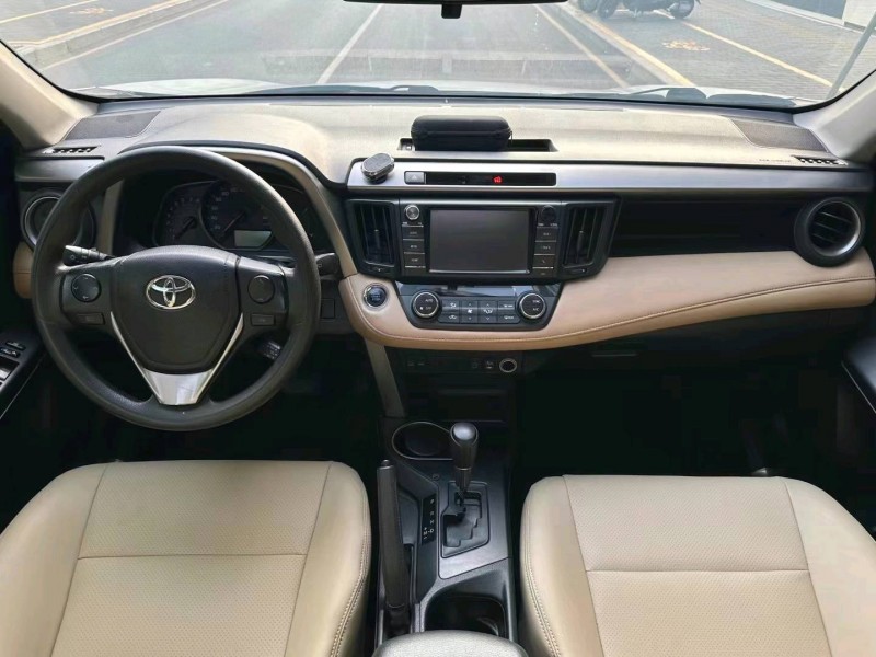 广州18年丰田RAV4荣放5