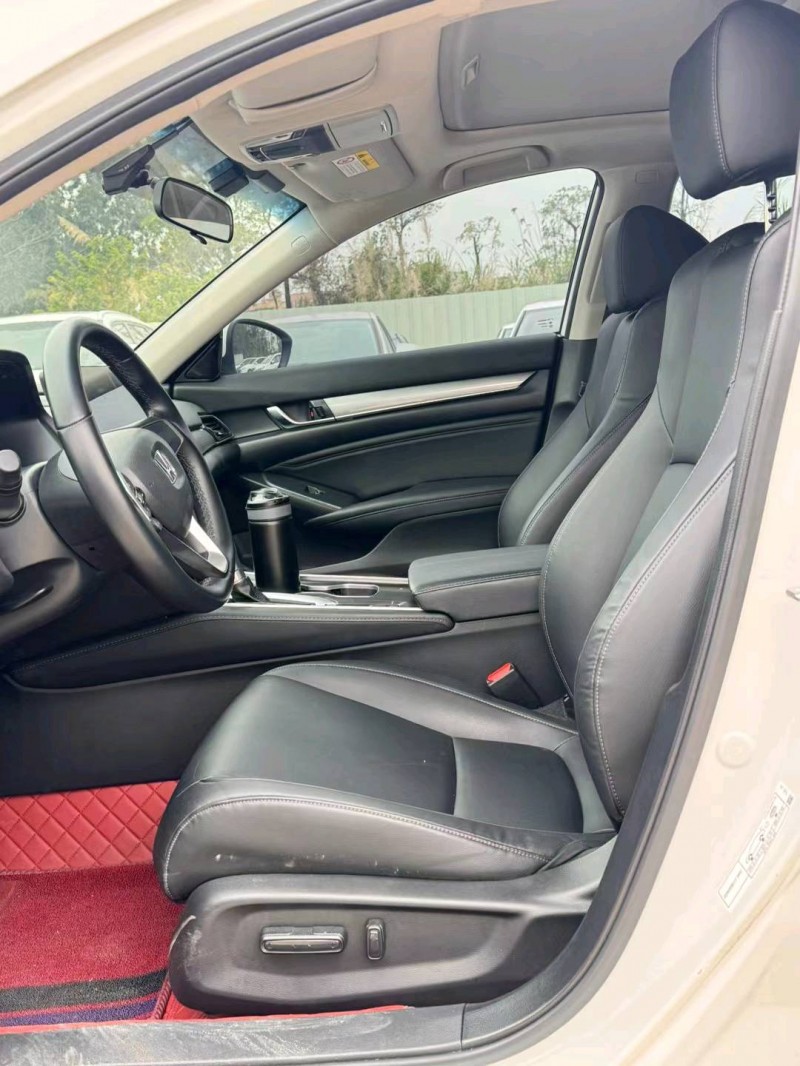 广州22年本田雅阁4