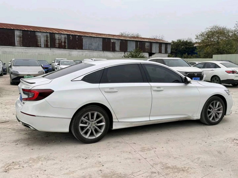 广州22年本田雅阁6