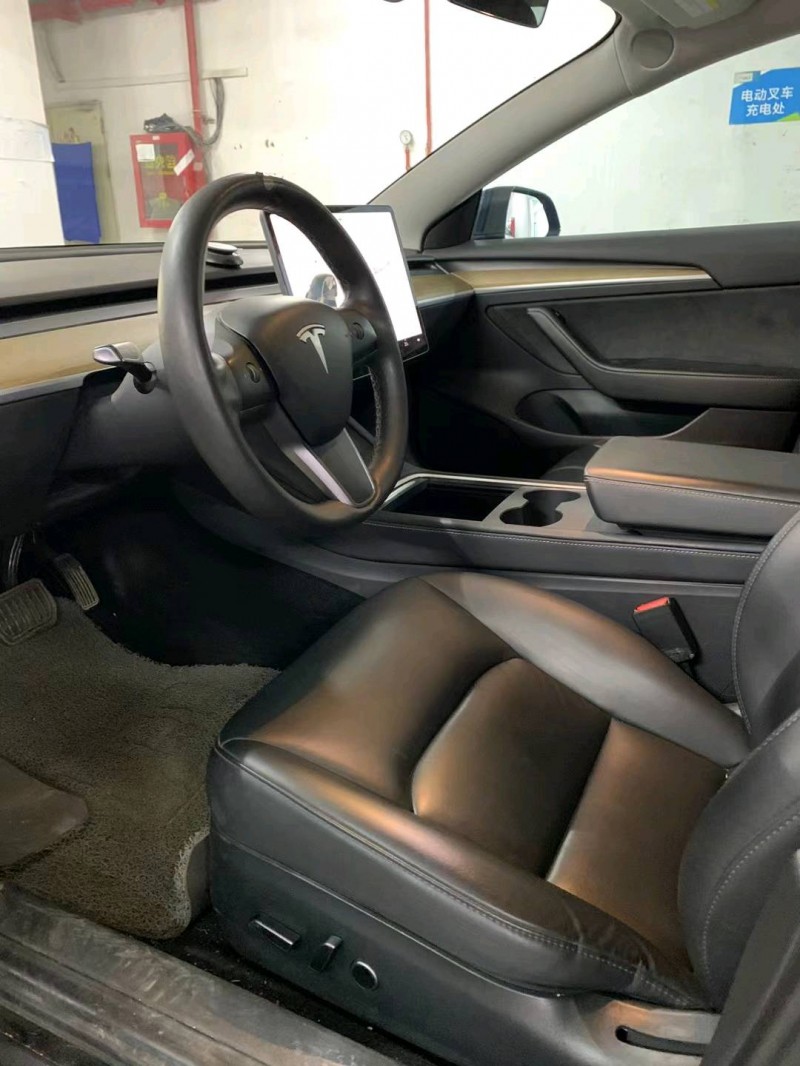 廣州21年特斯拉MODEL 36