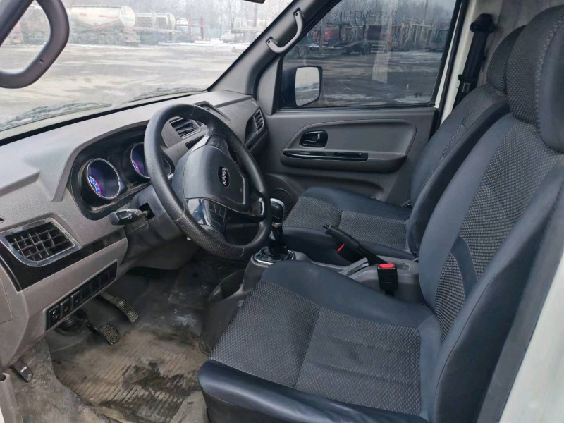 保定23年凱馬汽車銳捷EM263