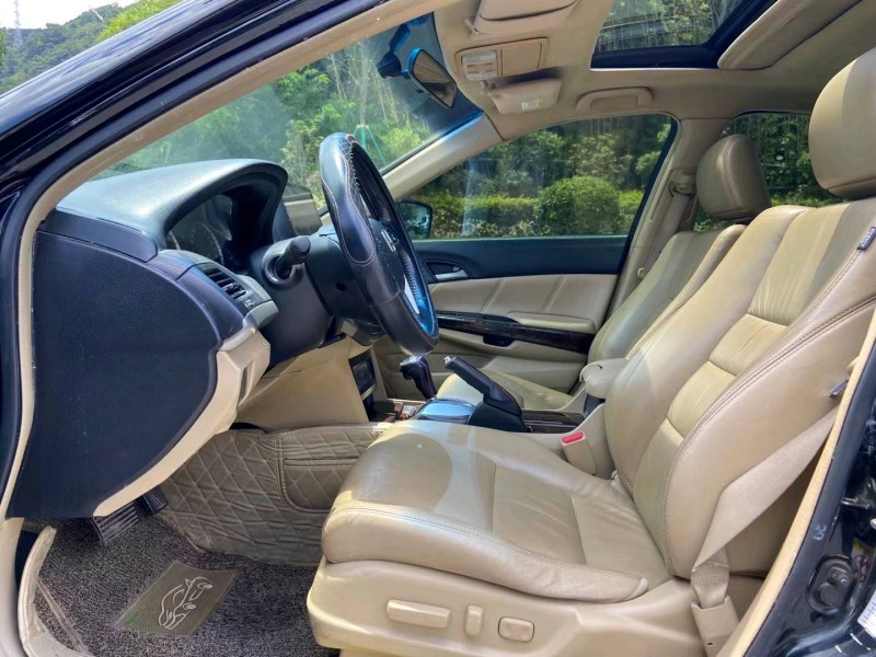 广州09年本田雅阁7