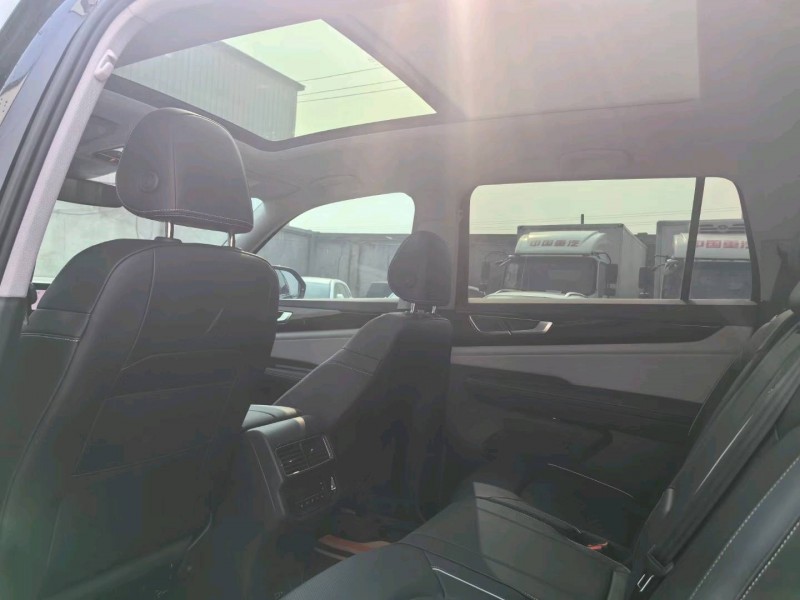 保定23年大众途昂6