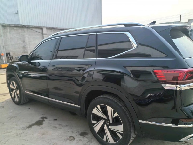 保定23年大众途昂8