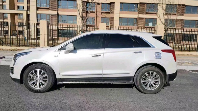 邯郸17年凯迪拉克XT52