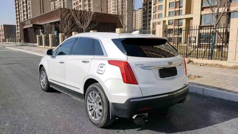 邯郸17年凯迪拉克XT56