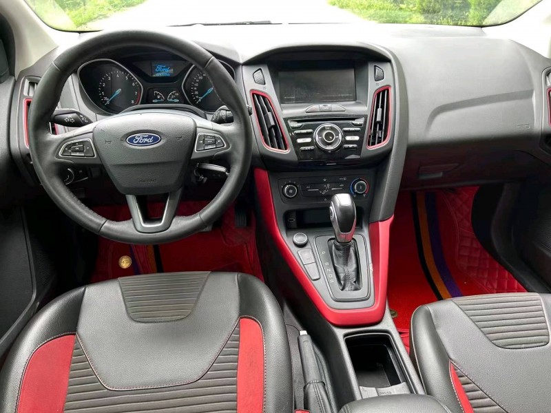 徐州20年福特福克斯8